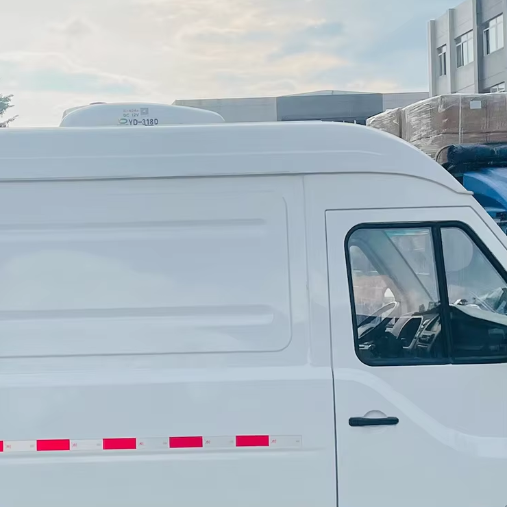 Roof mounted refrigeration units for 10 CBM refrigerated van