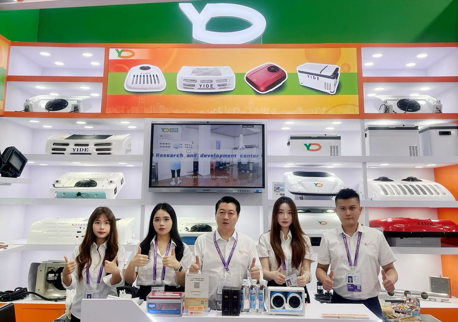 亮相广交会 斩获海外青睐｜易德集团出海实力出圈，海外客户实地